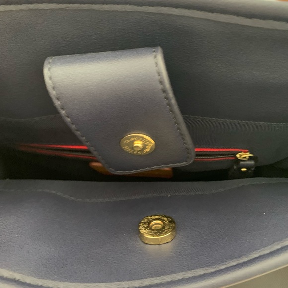 Tommy Hilfiger Bag - Picture 4 of 10